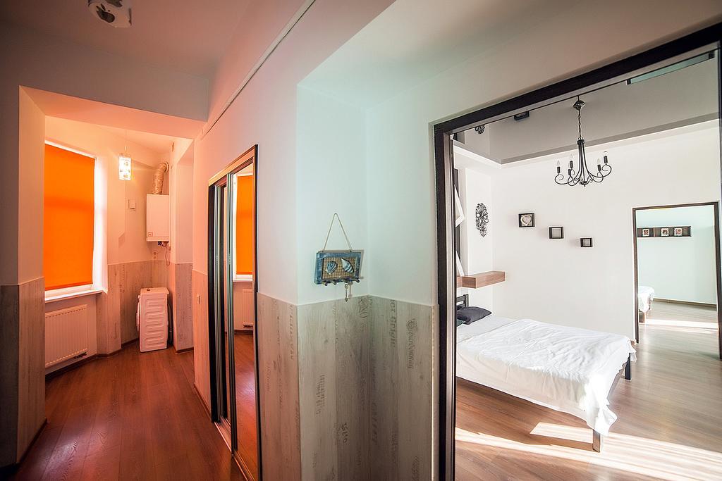 Apartments Zefir Лвив Екстериор снимка
